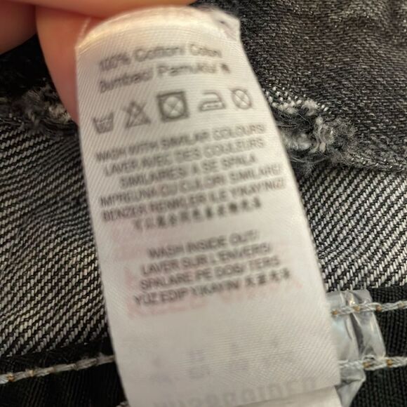 Missguided Oversized Embroidered Jean Jacket - Picture 7 of 7